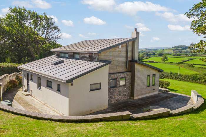 Grand View,Sleeps 6 + cot, 2.3 miles SW of Newton Abbot