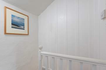 Beautiful local prints adjourn the walls.