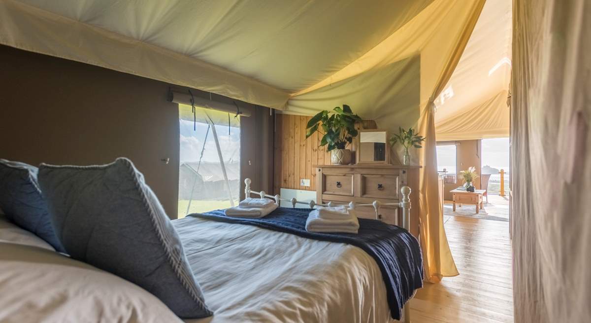 The main bedroom with its king-size bed.