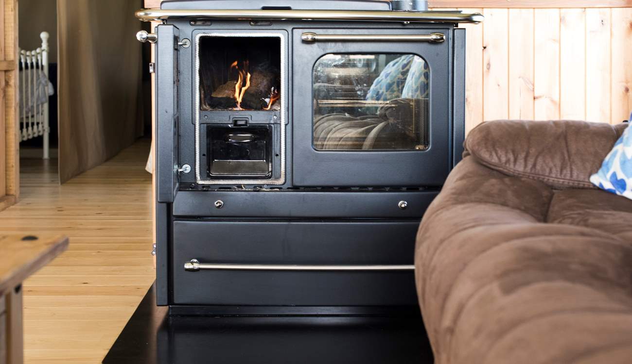 The wood-fired range doubles up as your cooking appliance whilst also keeping you cosy on cooler evenings. 