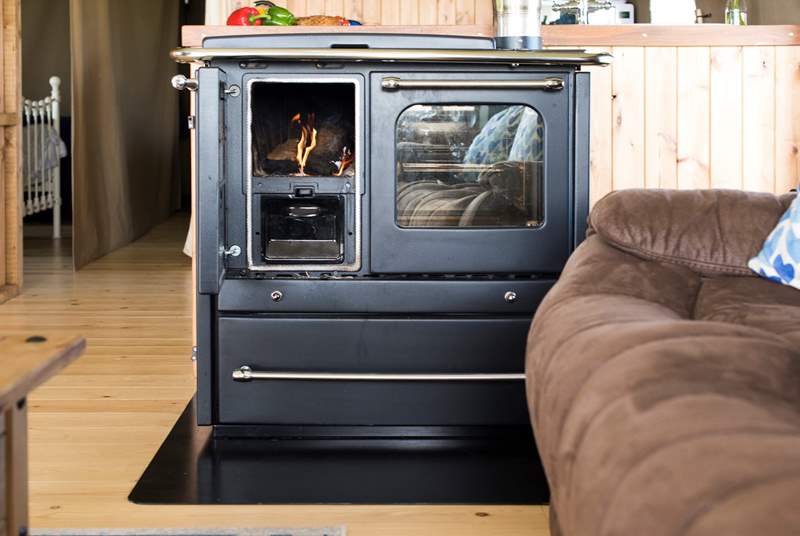 The wood-fired range doubles up as your cooking appliance whilst also keeping you cosy on cooler evenings. 