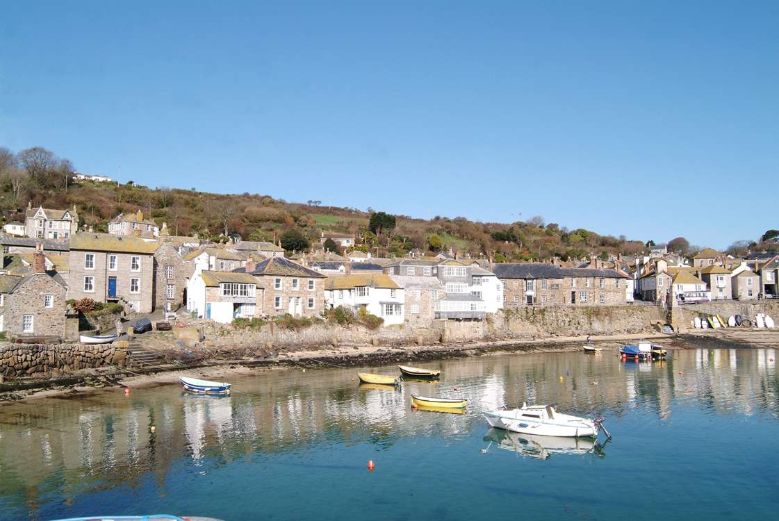 With its great restaurants, galleries and pubs, the popular village of Mousehole is also close by.