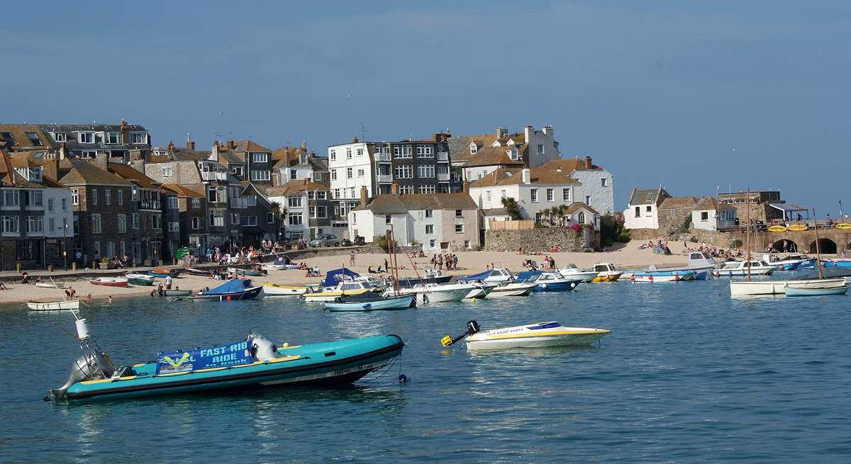 Bustling St Ives is a short drive away, perfect for a day out exploring, with its wonderful beaches, ancient cobbled streets and numerous great eateries.