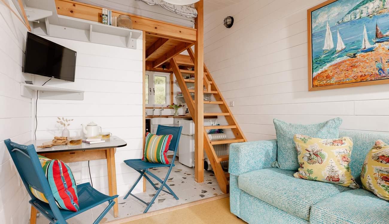 The space is perfectly compact and has all the essentials for your dreamy getaway. 