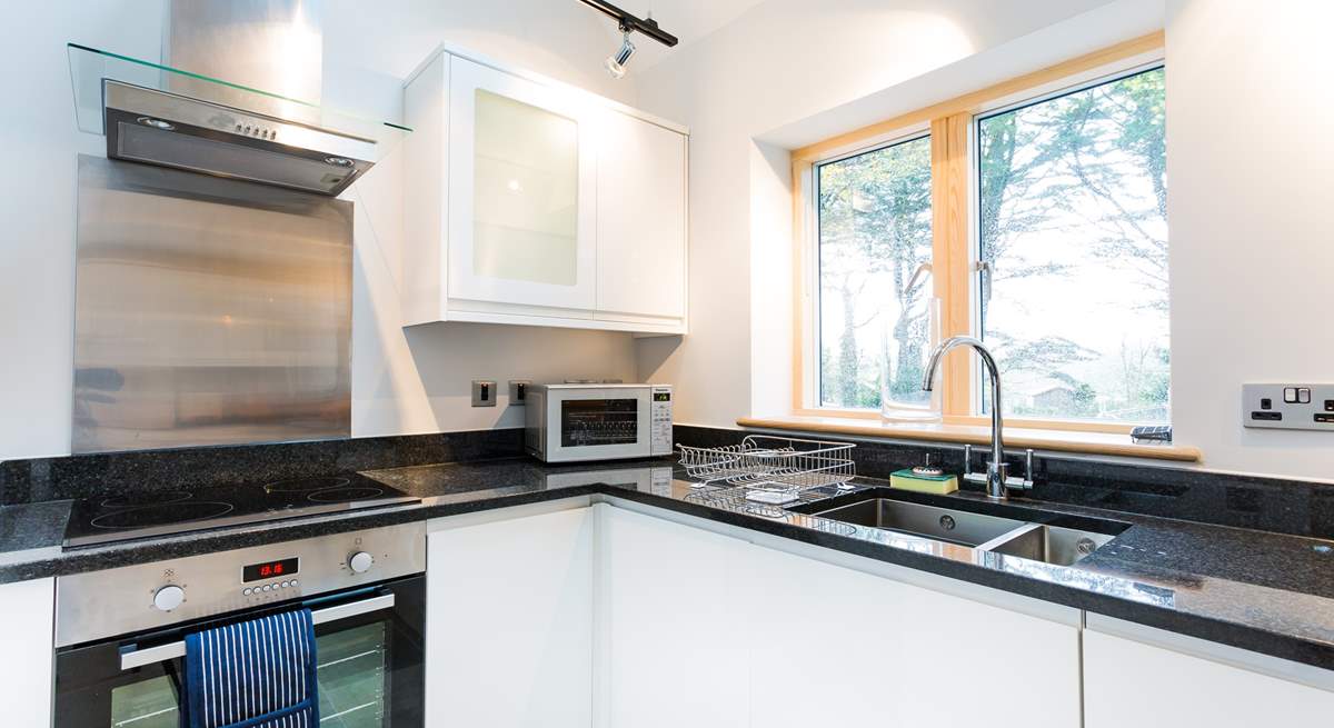 The well-equipped and stylish kitchen.