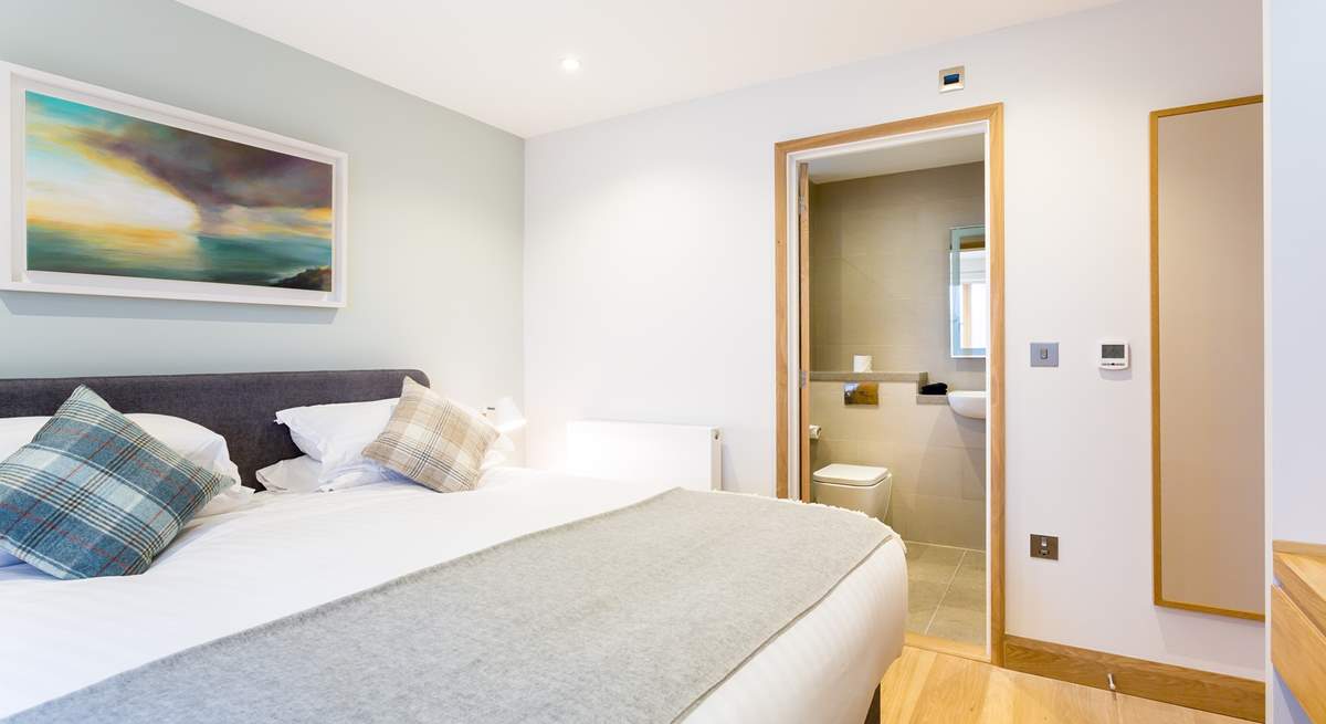 Each bedroom has gorgeous furnishings and and either an en suite bathroom or shower-room.