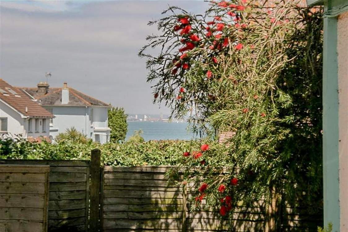 From the parking-area looking down to the beach.