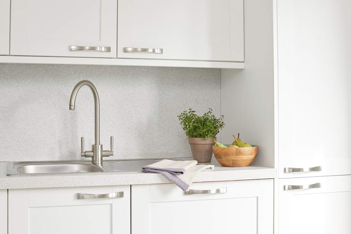 Prepare a meal in or dine out at one of the many fantastic eateries on the island.