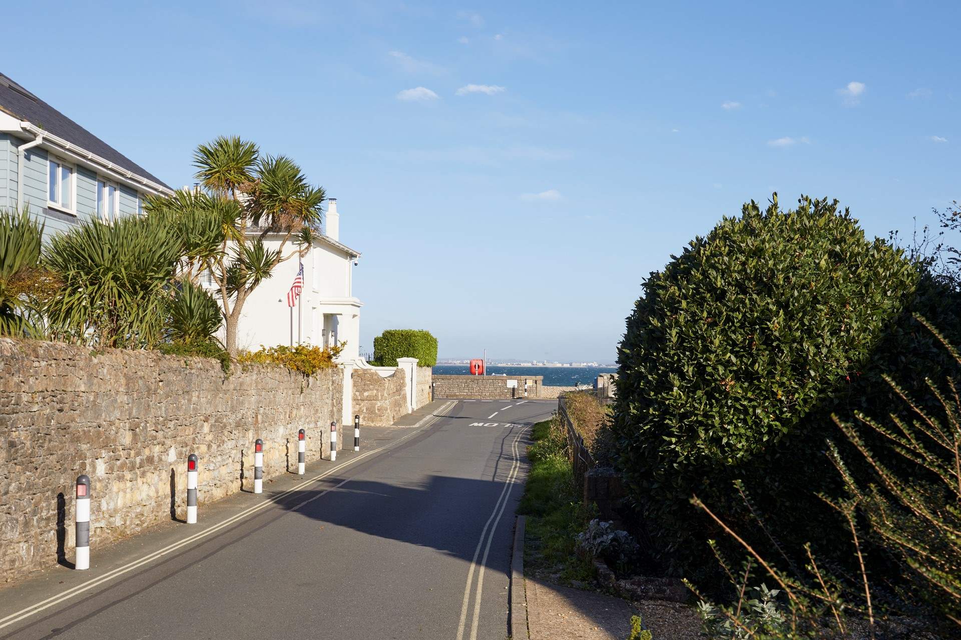 A very short walk to the sea makes this an ideal location.