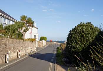 A very short walk to the sea makes this an ideal location.