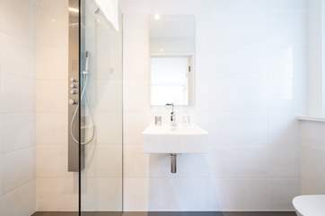 ...with en suite Shower-room.