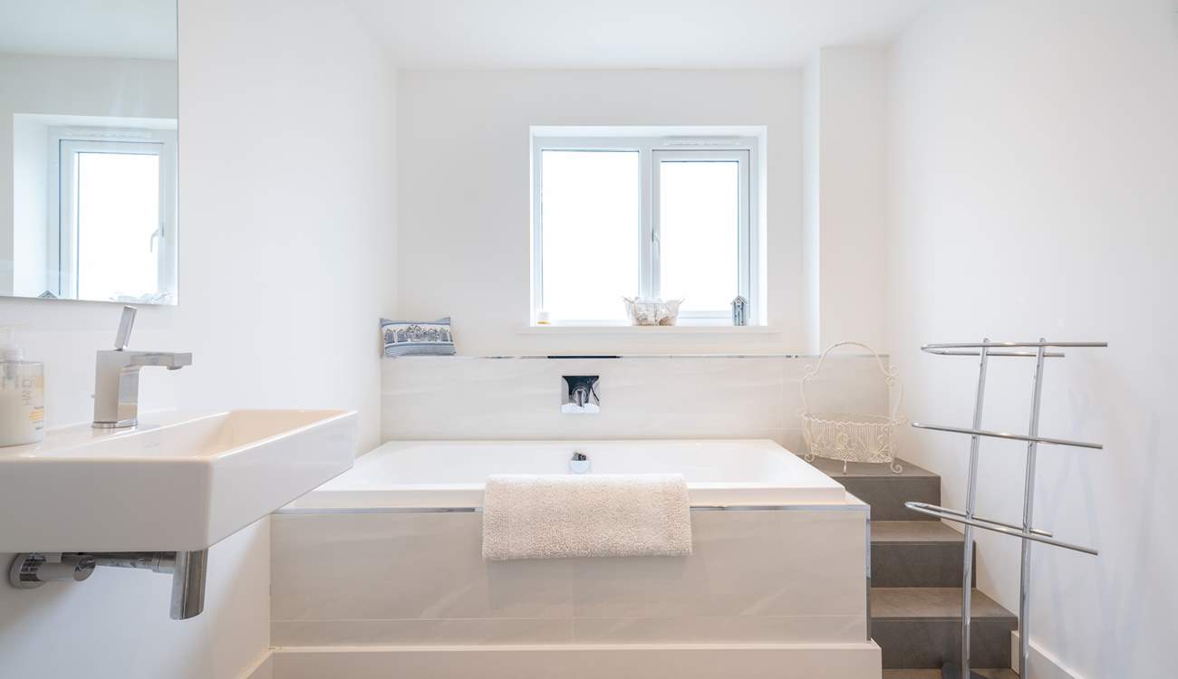 The family bathroom on the first floor.