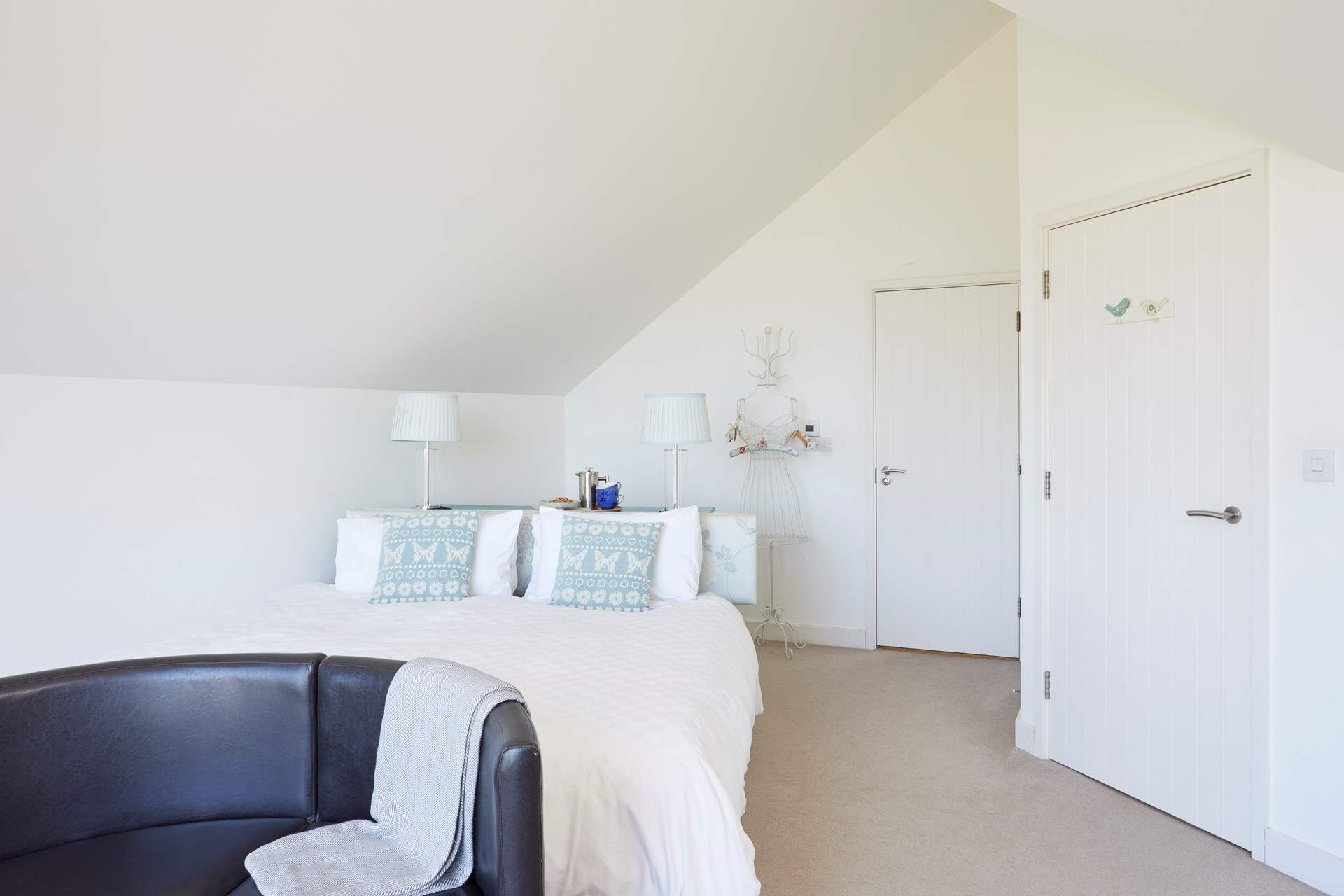 The main bedroom complete with an en suite. 