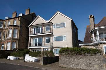 Welcome to 2 Quay Rocks, have a lovely stay.