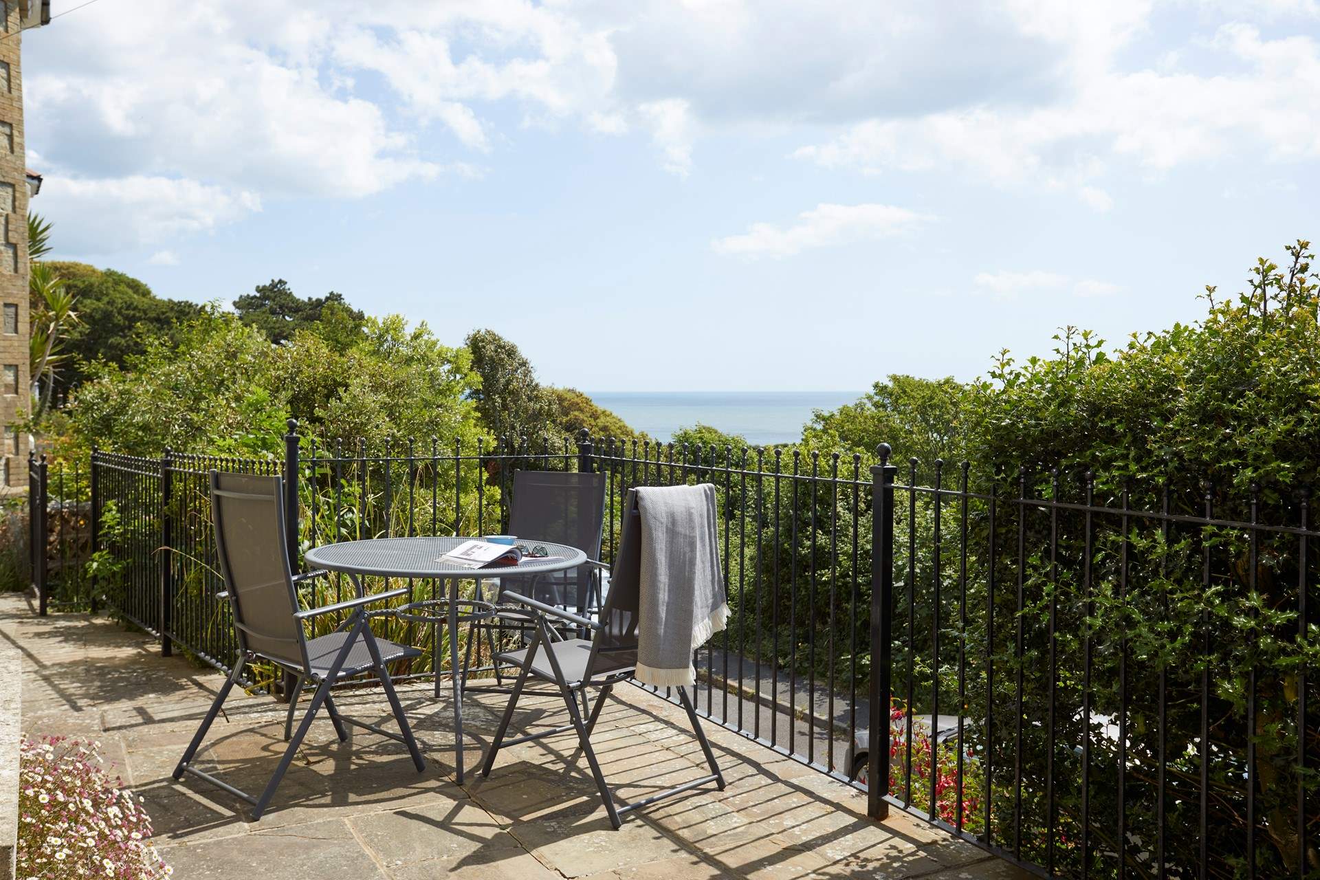 A beautiful spot with amazing sea views to relax and unwind after a long day exploring the Island.