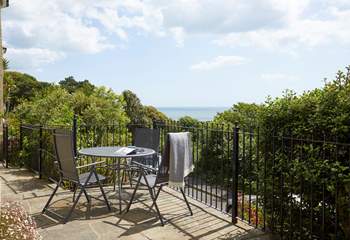 A beautiful spot with amazing sea views to relax and unwind after a long day exploring the Island.