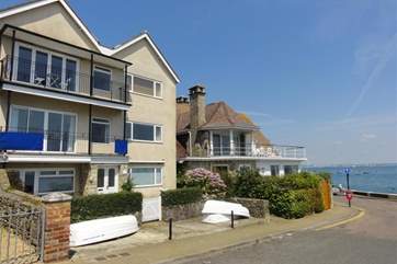 3 Quay Rocks is in one of the best and most sought-after spots on Seaview high street.