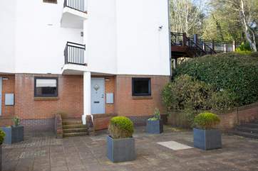 The private entrance to 30 Seaview Bay.
