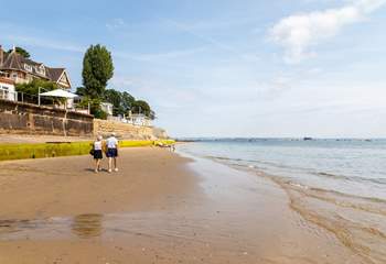The nearby beach is a short and easy walk from the apartment.