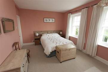 Double bedroom on the first floor with sea views.