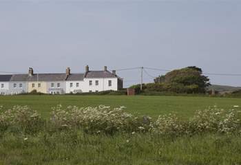 6 Coastguard Cottages is one of an original group of cottages situated on stunning National Trust coastline.