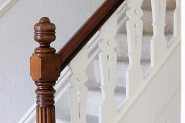 Period touches only add to the charm of this spacious holiday cottage.