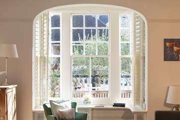 Beautiful period windows let in gorgeous afternoon sunlight.