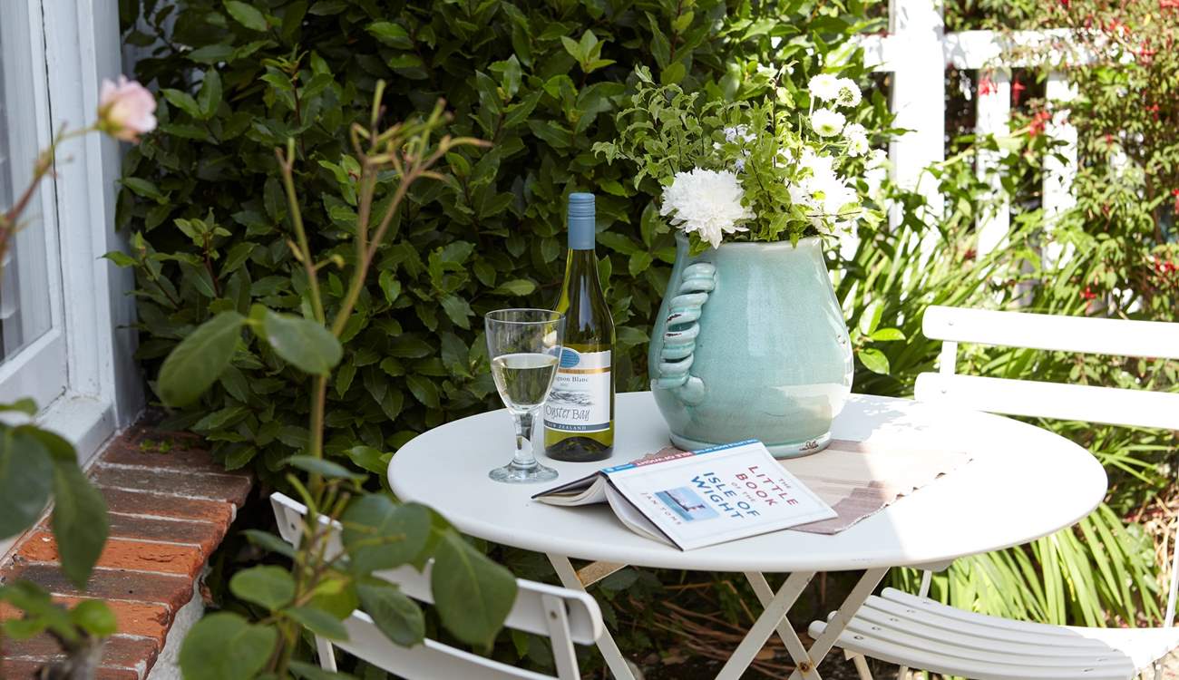 A lovely little space to hide away and enjoy at the front of the cottage.