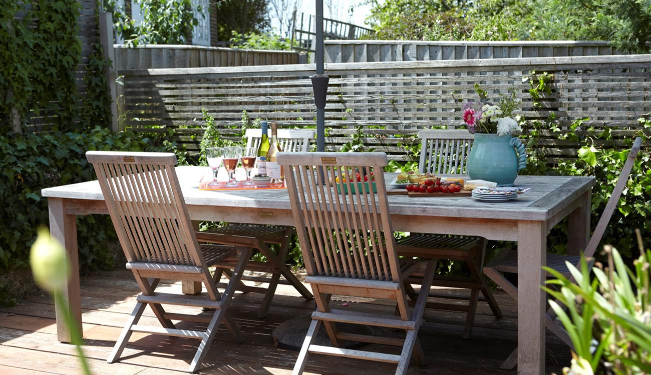 There is plenty of space for al fresco dining.