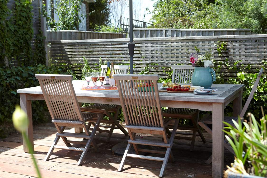 There is plenty of space for al fresco dining.