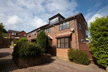 7 Sandpipers is in a quiet courtyard of townhouses right in the middle of Seaview village.