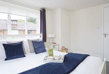 Breakfast in bed is the perfect way to start the day on holiday!