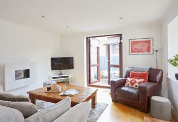 A wonderful space to relax and plan the day ahead. 