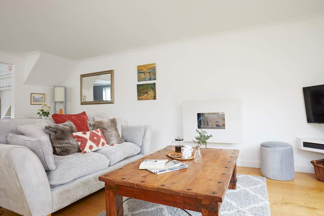 Snuggle down in the cosy lounge area.