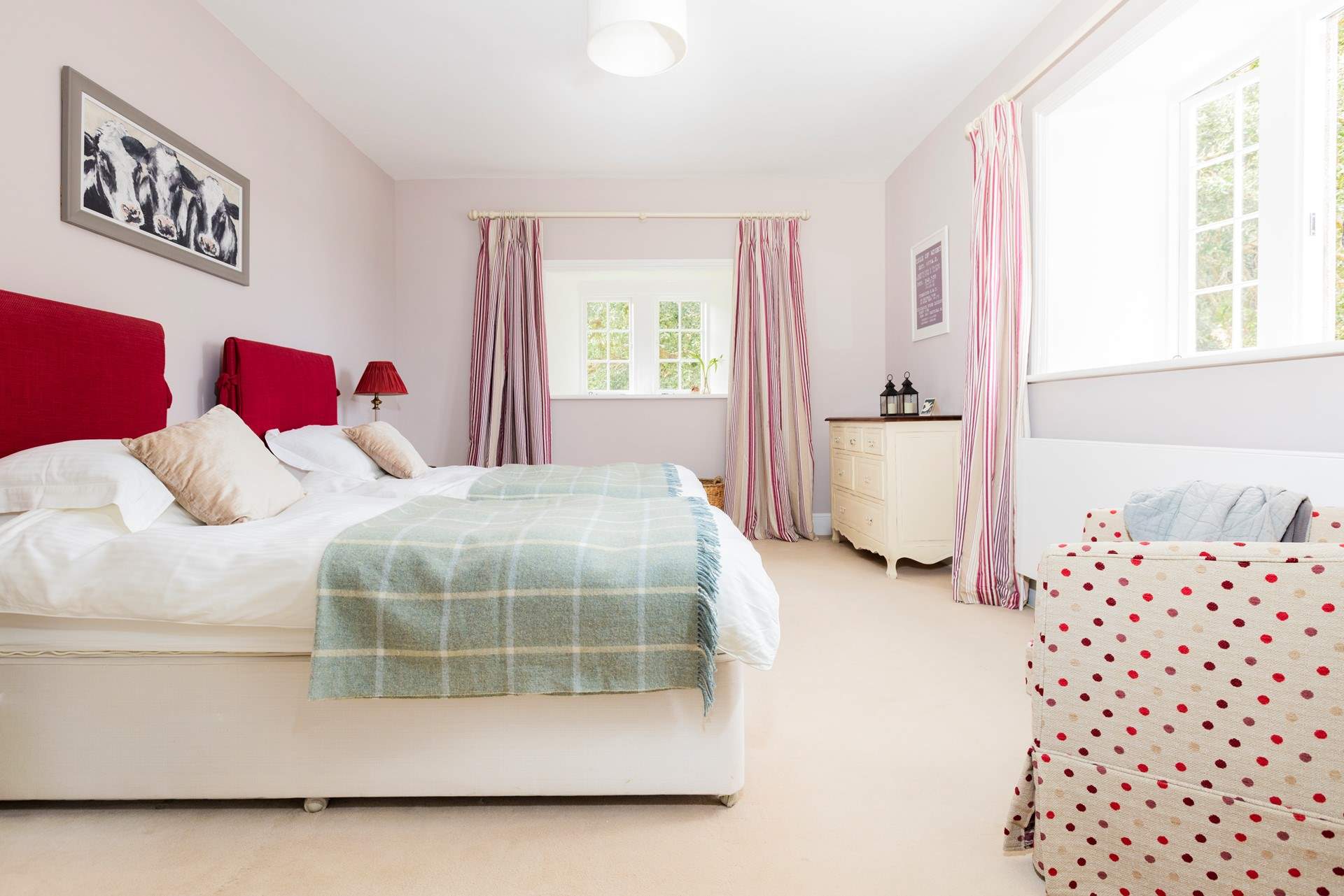 The second twin bedded room also has a zip and link bed. 