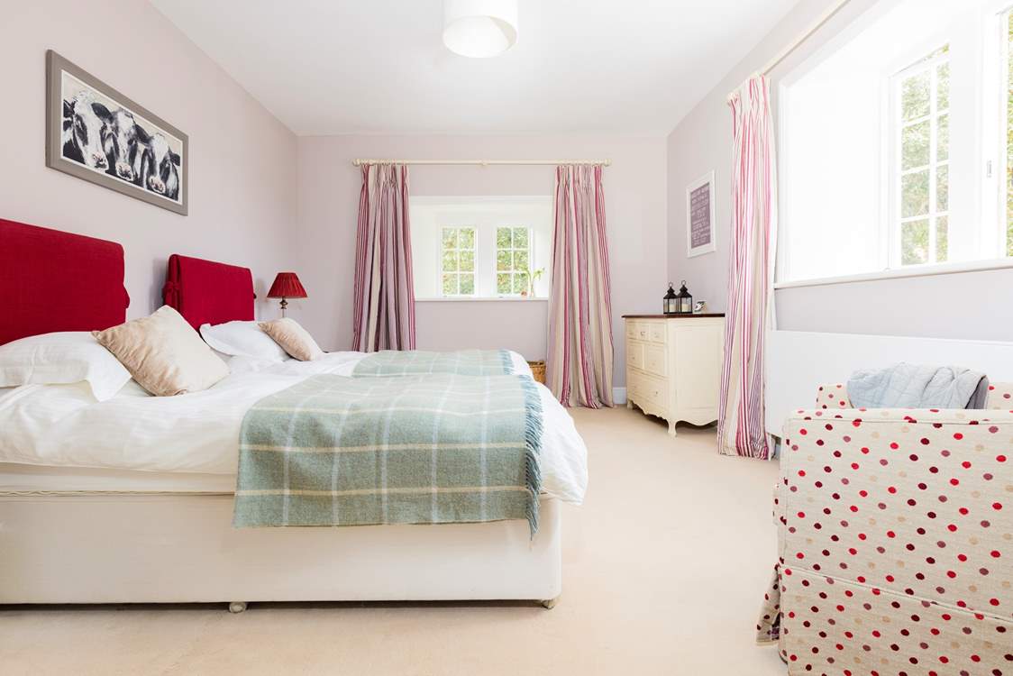 The second twin bedded room also has a 'zip and link' bed.