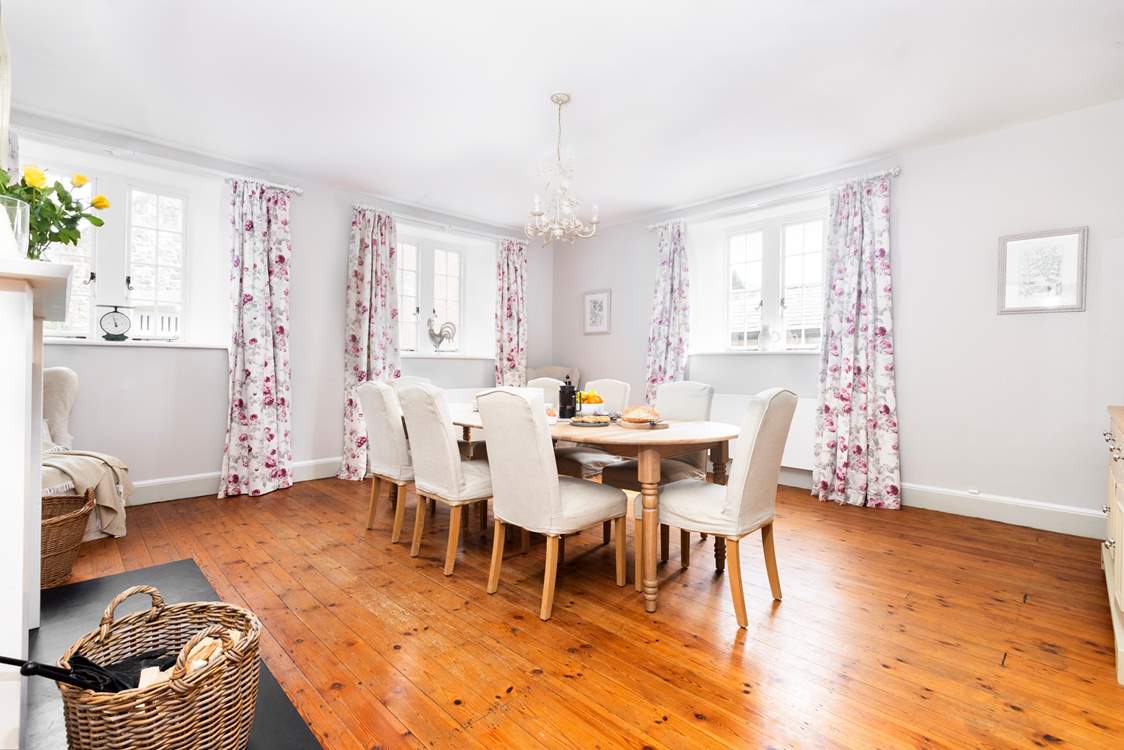 Gather everyone around the dining-table and chat about the day ahead.