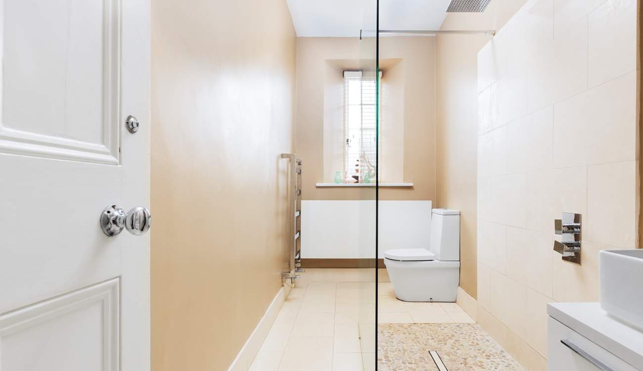 The handy ground floor wet-room, perfect for rinsing salty toes.