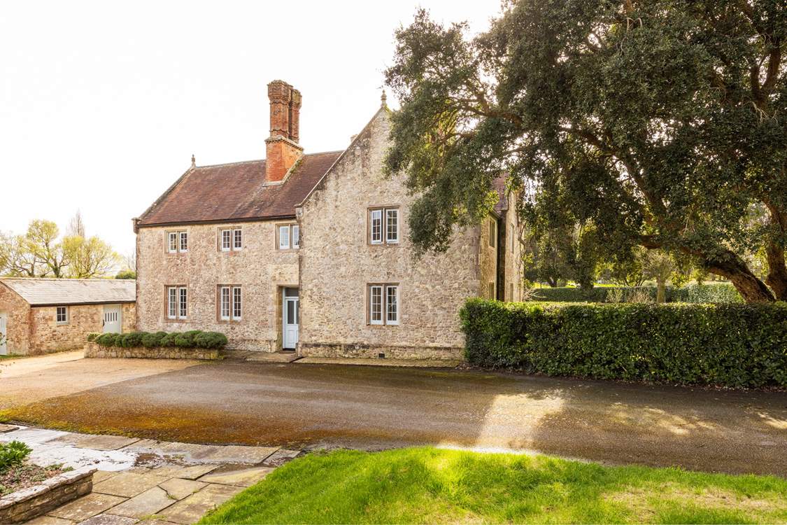 Barton Manor Farmhouse is part of the idyllic Barton Manor estate with a private beach just a 15 minute stroll away.