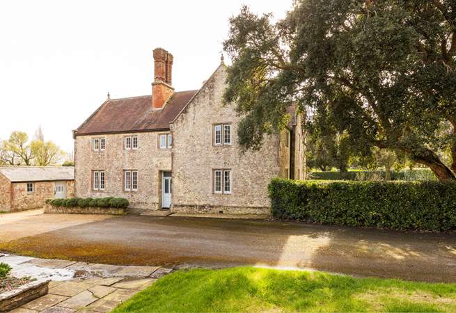 Barton Manor Farmhouse is part of the idyllic Barton Manor estate with a private beach just a 15 minute stroll away.