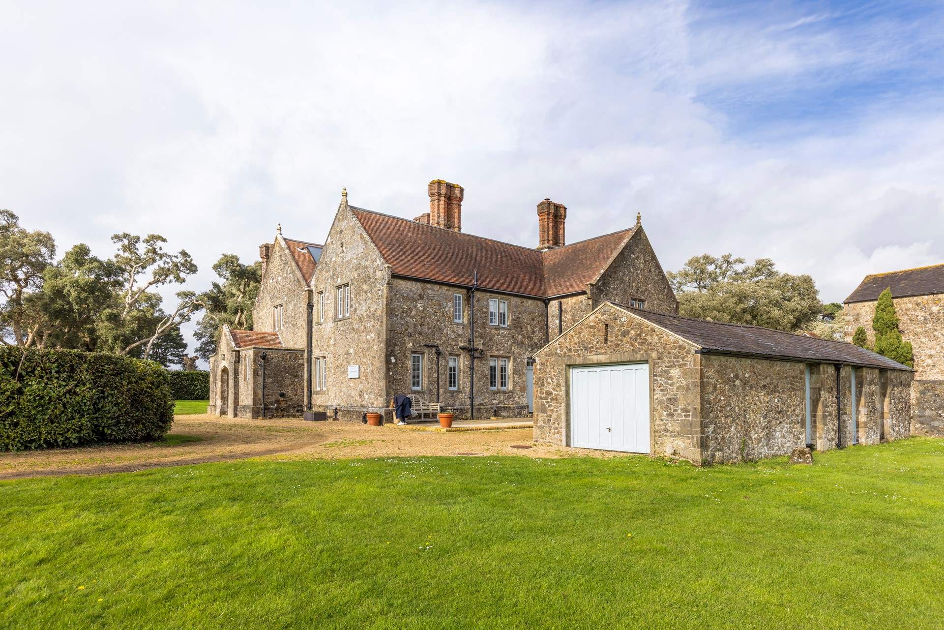 Barton Manor Farmhouse, Holiday Cottage In East Cowes | Isle Of Wight