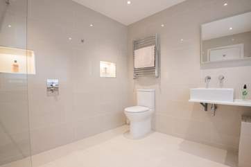 Spacious en suite wet-room.