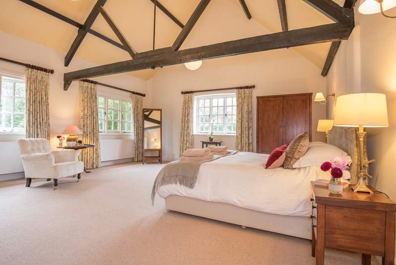 Barton Manor Lake Cottage, Holiday Cottage in East Cowes Isle Of Wight