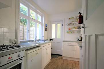 The kitchen provides everything you need to make a scrummy meal.