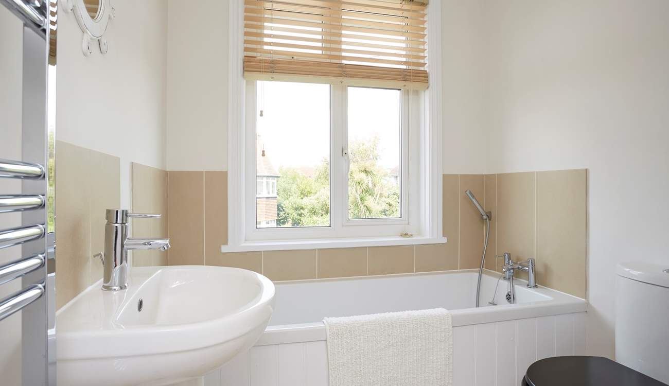 The main bathroom also has a separate shower.