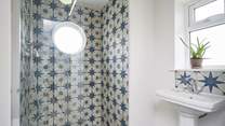 The gorgeous walk-in shower-room.