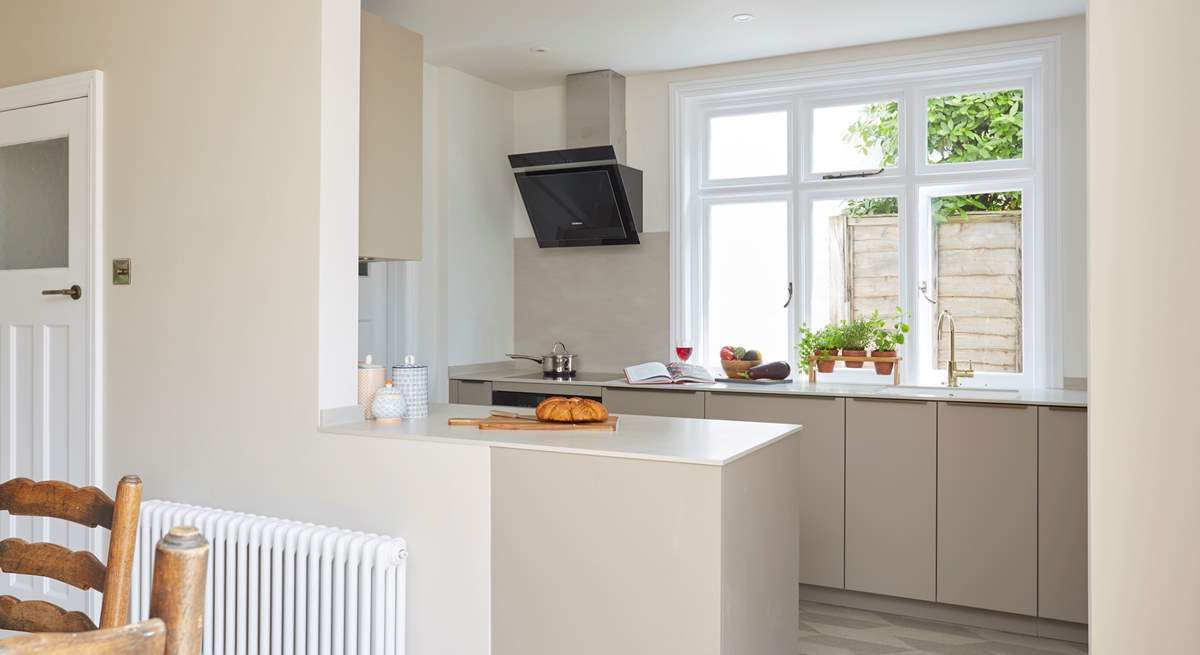 The open plan kitchen with all modern amenities.