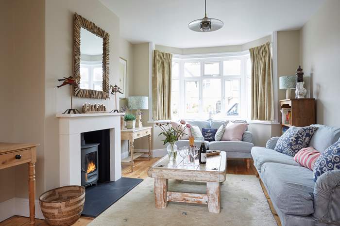 Blackberries is a 3 bedroom, dog friendly holiday cottage near the beach in Seaview, Isle of Wight.