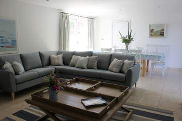 Relax with your family and enjoy this beautiful Classic Cottage.