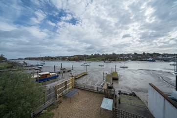 Creekside is located on the river bank of Wootton Creek, offering stunning views from your doorstep.